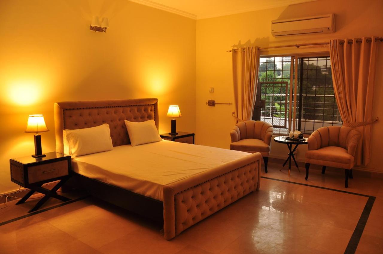 Reina Boutique Hotel - G6/3 イスラマバード エクステリア 写真